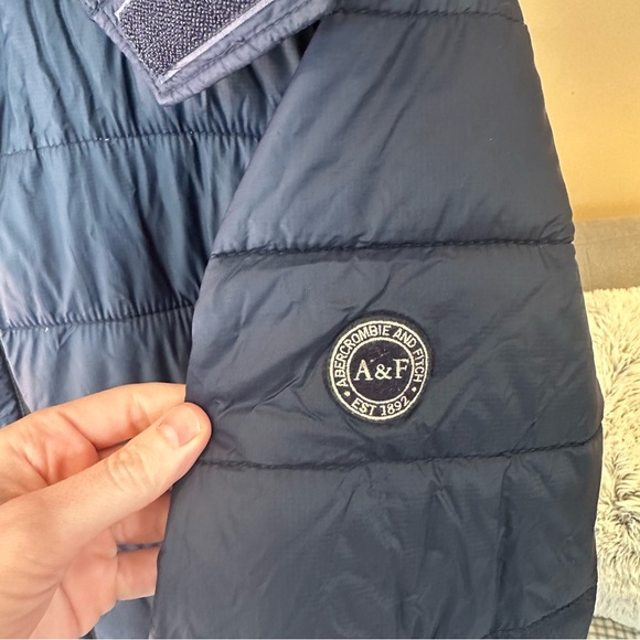 Abercrombie & Fitch Dark Blue Navy Puffer Jacket - Picture 3 of 5